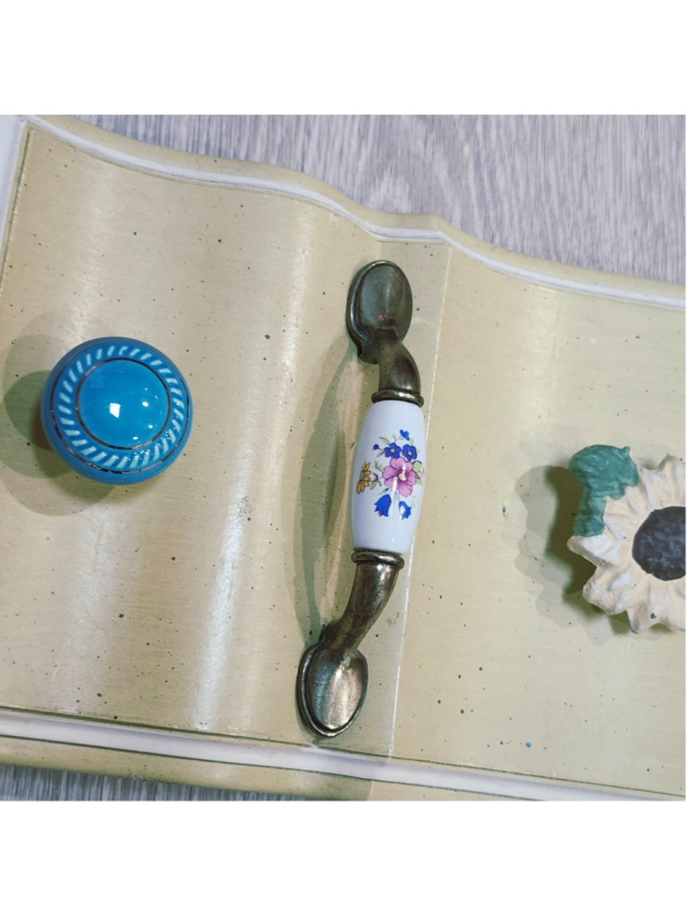 Handmade wall knob hook shelf repurposed drawer front - Picture 2 of 6
